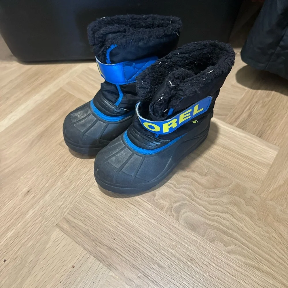 Sorel Kids' Blue & Black Snow Boots